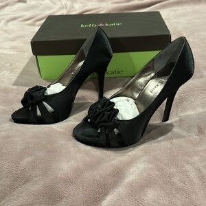 Kelly&Katie Black Satin Heels size 7